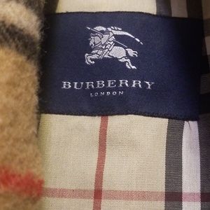 Burberry  Women's coat